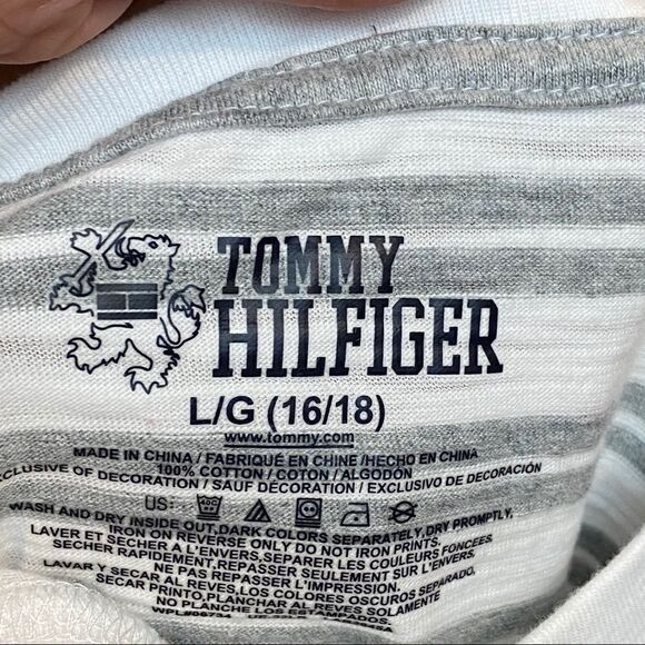 Boys Tommy Hilfiger Shorts Outfit 14-16 - Picture 4 of 8